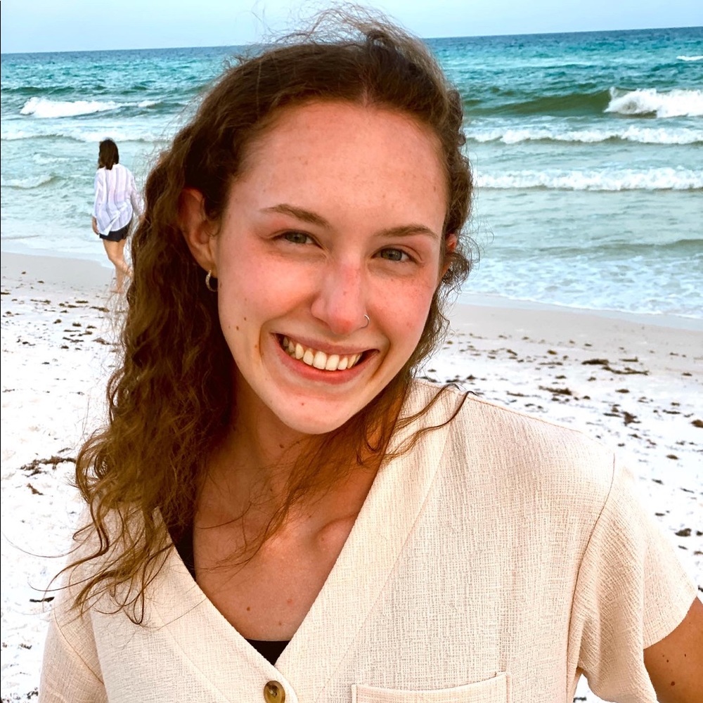 Meet your Posher, Caroline